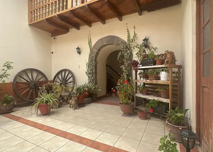 Hébergement de vacances Colonial House 3 Min To Main Square